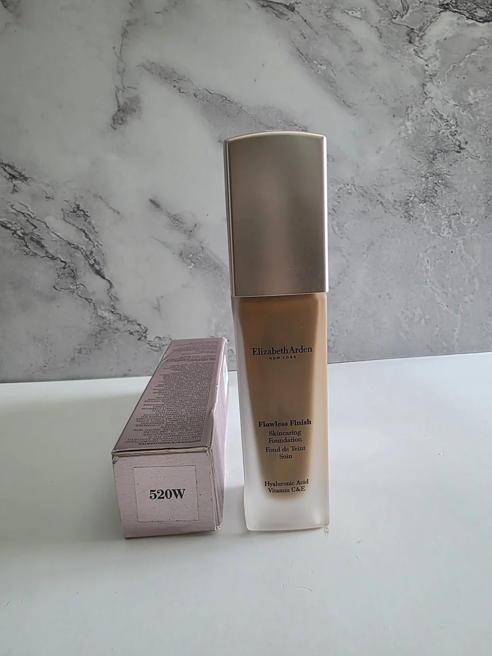 Elizabeth Arden Flawless Finish Skincare Foundation